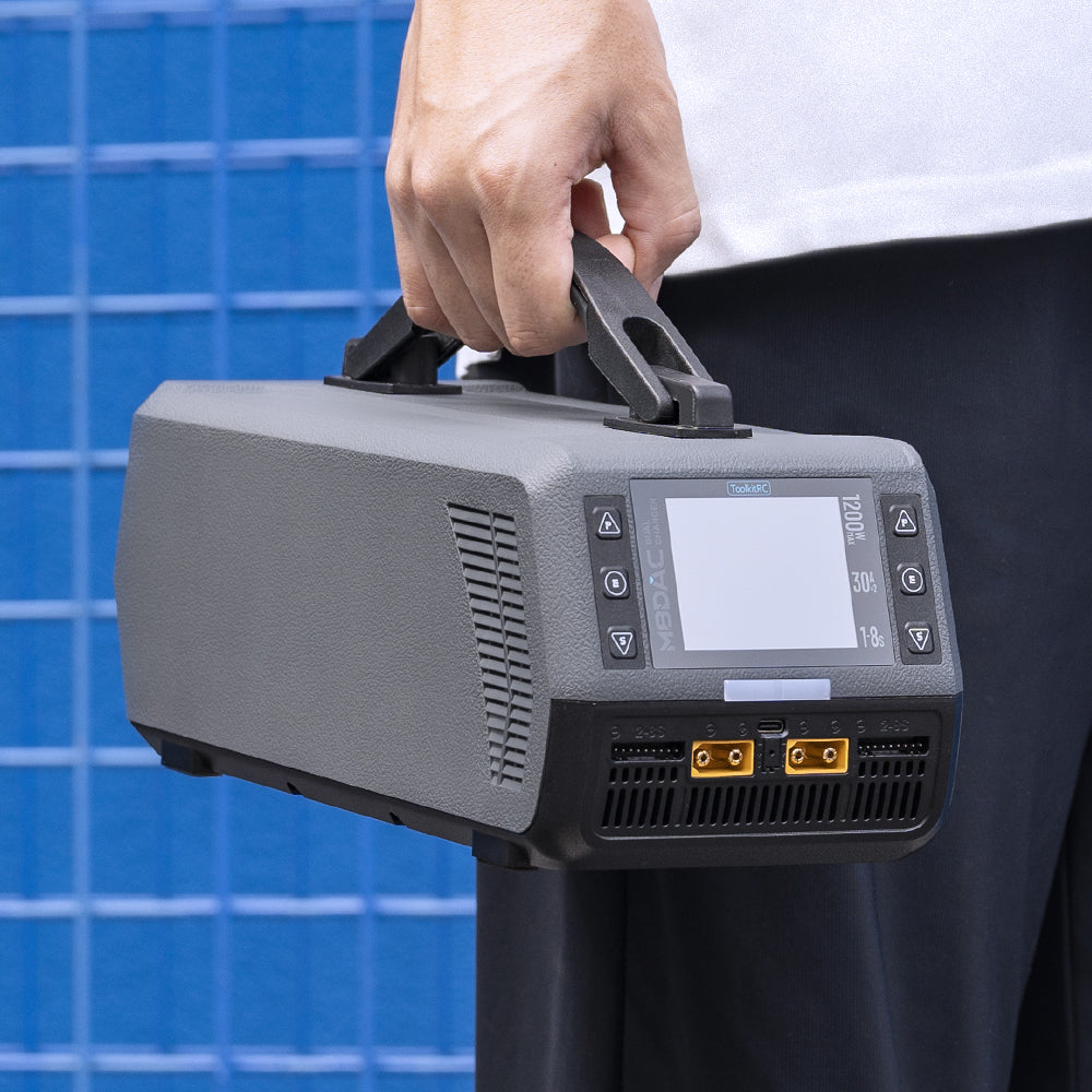ToolkitRC M8DAC Battery Charger