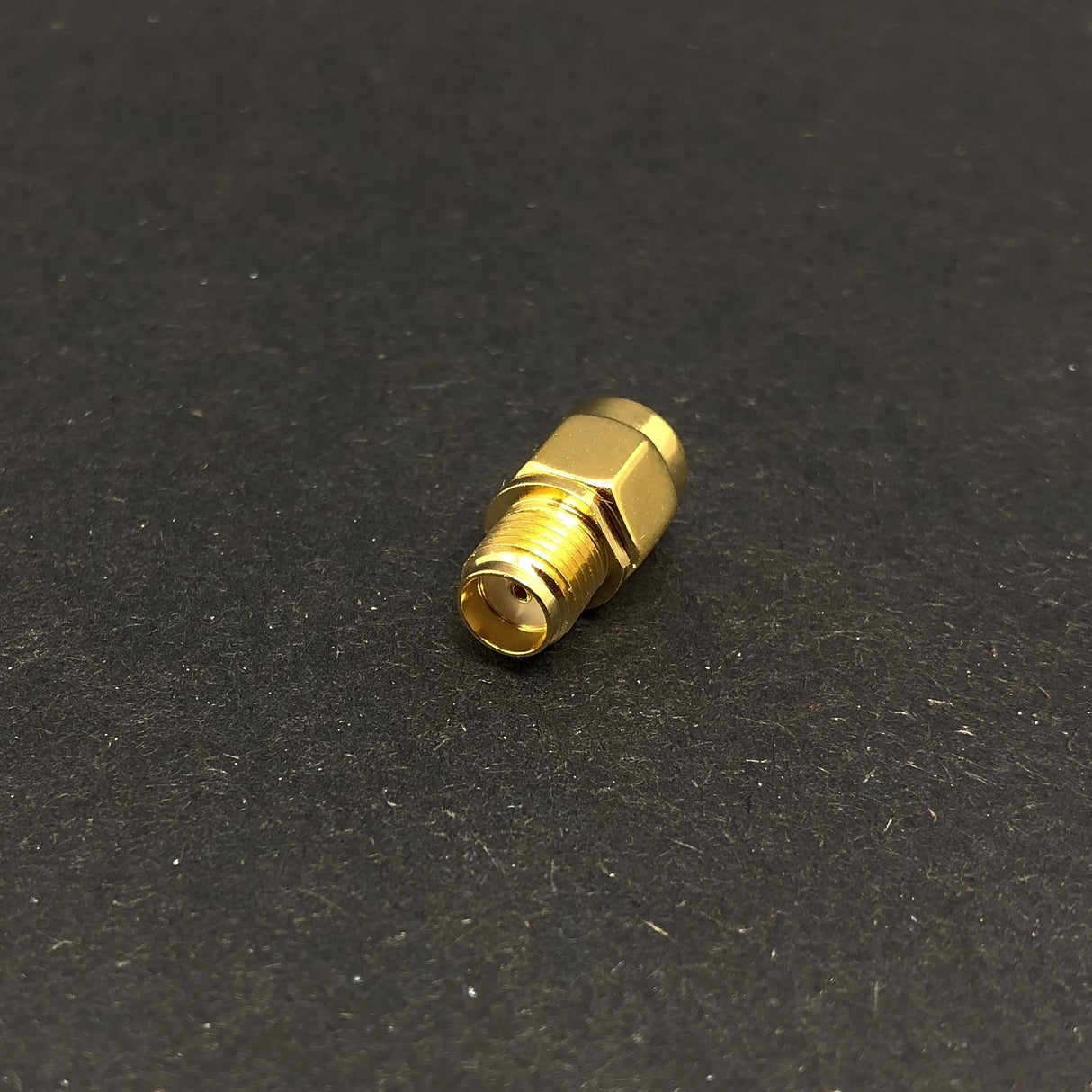 RP-SMA TO SMA ADAPTER - DroneDynamics.ca